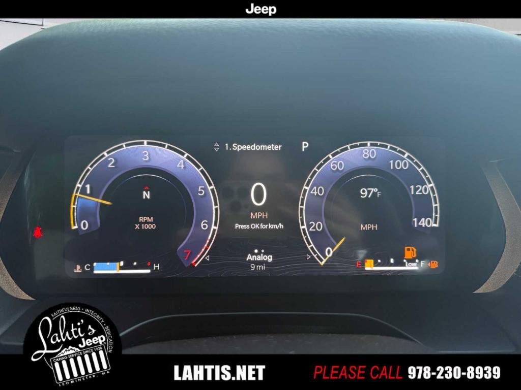 new 2025 Jeep Grand Cherokee car, priced at $44,570