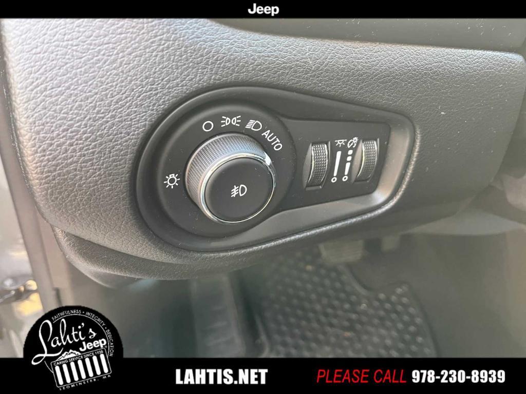 used 2021 Jeep Renegade car, priced at $20,996