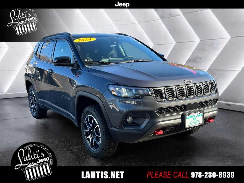 new 2024 Jeep Compass car, priced at $33,391