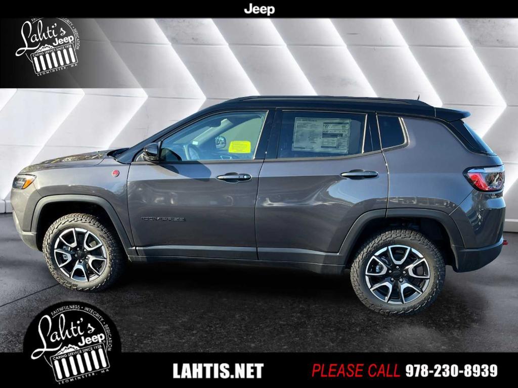 new 2024 Jeep Compass car, priced at $30,116