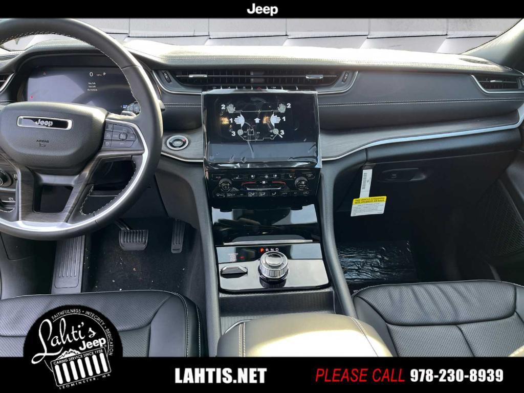 new 2025 Jeep Grand Cherokee car, priced at $48,277