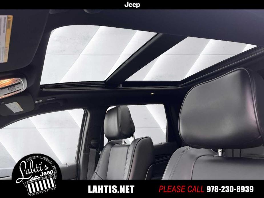 used 2020 Jeep Grand Cherokee car, priced at $31,996