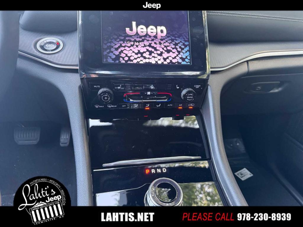 new 2025 Jeep Grand Cherokee L car, priced at $48,864