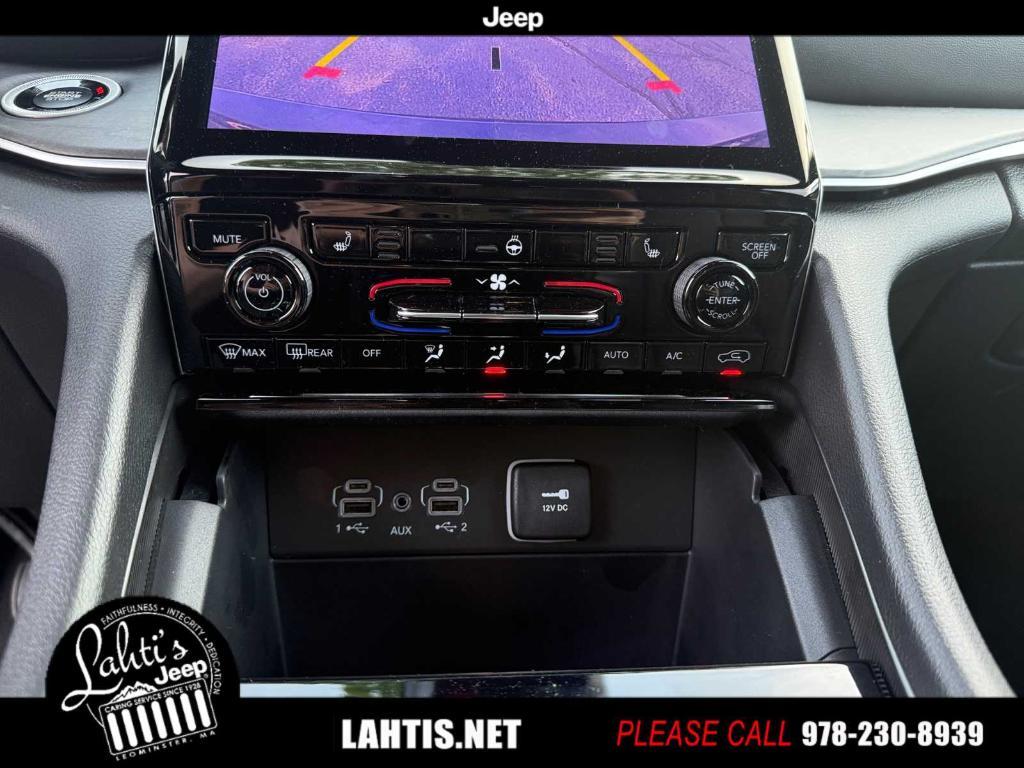 new 2025 Jeep Grand Cherokee L car, priced at $53,215