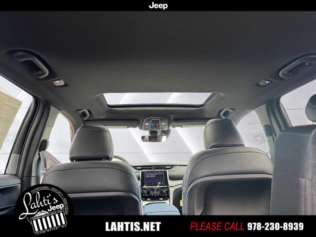 new 2025 Jeep Grand Cherokee car, priced at $48,375