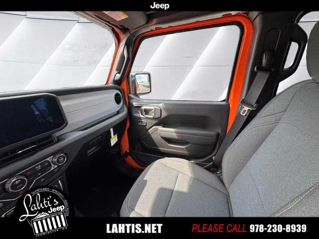 new 2025 Jeep Gladiator car, priced at $49,975