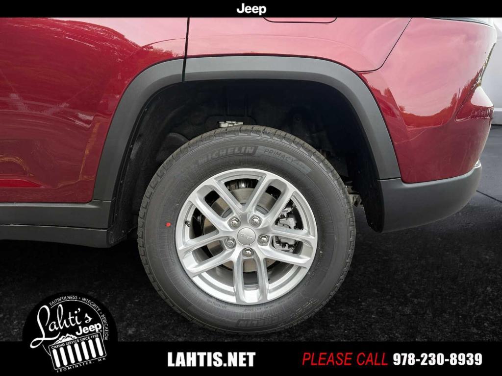 new 2025 Jeep Grand Cherokee car, priced at $44,170