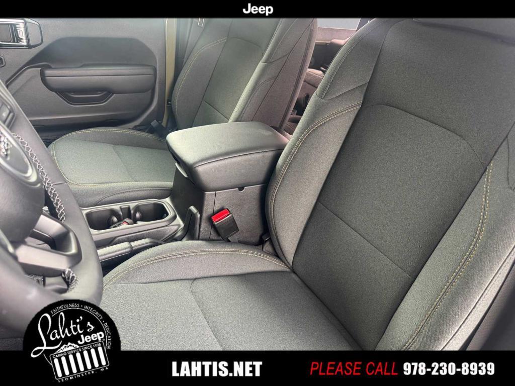 new 2025 Jeep Wrangler car, priced at $49,180