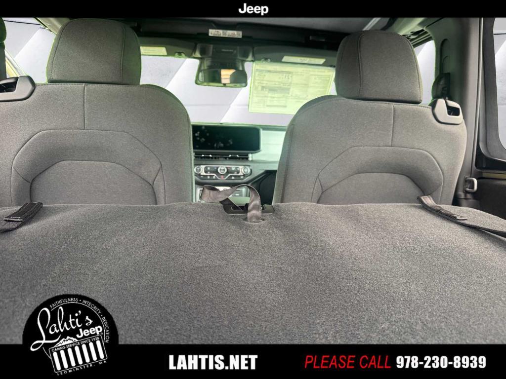 new 2025 Jeep Wrangler car, priced at $49,180
