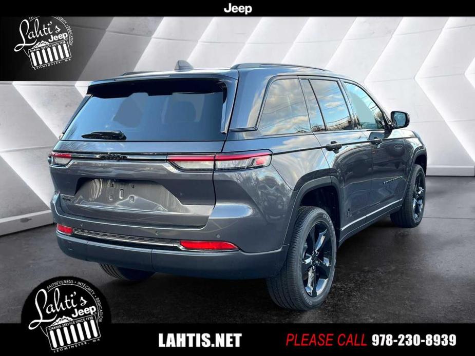 new 2024 Jeep Grand Cherokee car, priced at $39,915