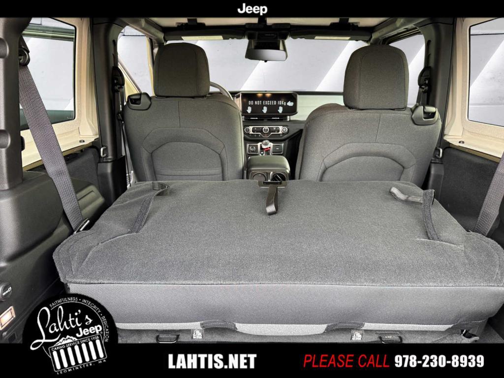 new 2025 Jeep Wrangler car, priced at $44,935