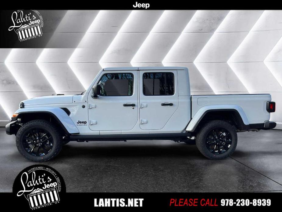 new 2025 Jeep Gladiator car, priced at $40,185