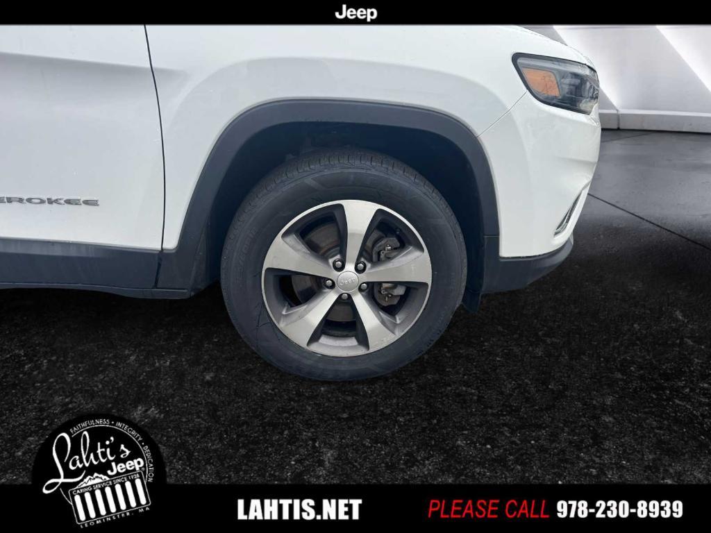 used 2020 Jeep Cherokee car, priced at $24,999