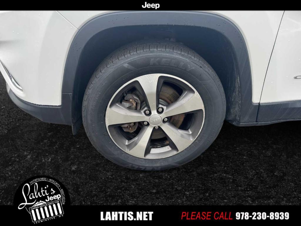 used 2020 Jeep Cherokee car, priced at $24,999
