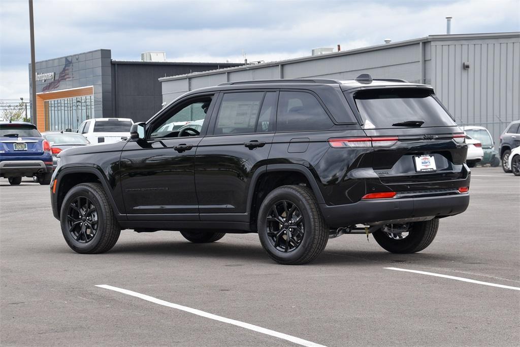 new 2025 Jeep Grand Cherokee car, priced at $41,546