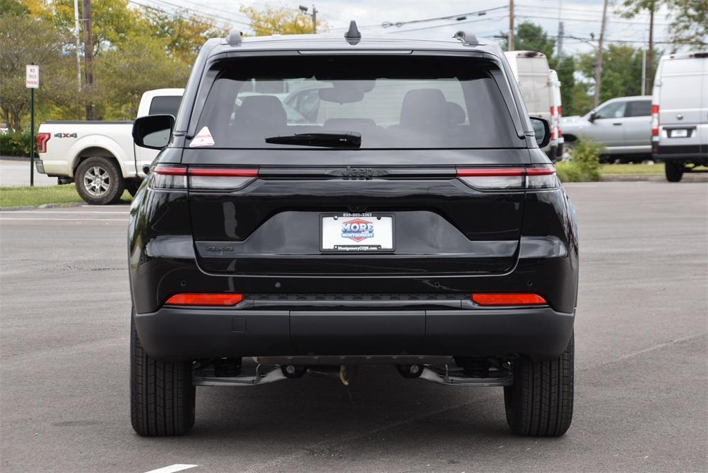 new 2025 Jeep Grand Cherokee car, priced at $41,546