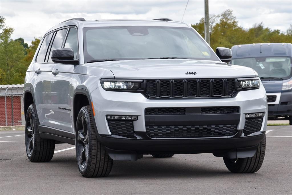 new 2025 Jeep Grand Cherokee L car, priced at $51,463