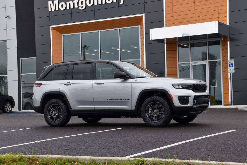 new 2024 Jeep Grand Cherokee 4xe car, priced at $54,400