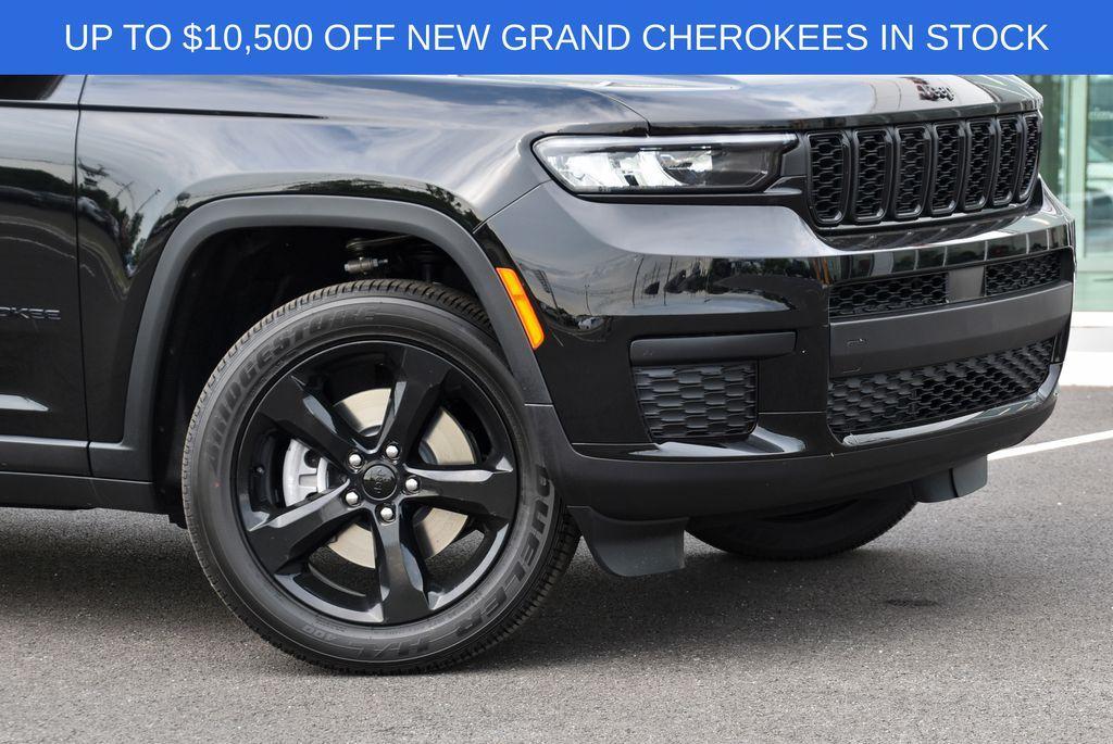 new 2024 Jeep Grand Cherokee L car, priced at $45,675