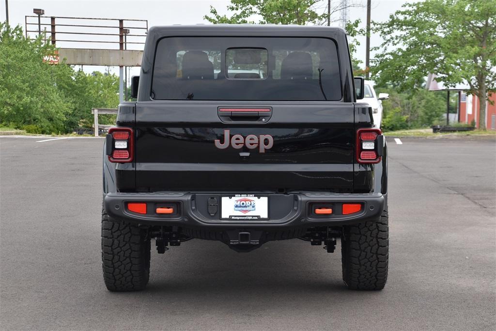 new 2024 Jeep Gladiator car, priced at $57,036