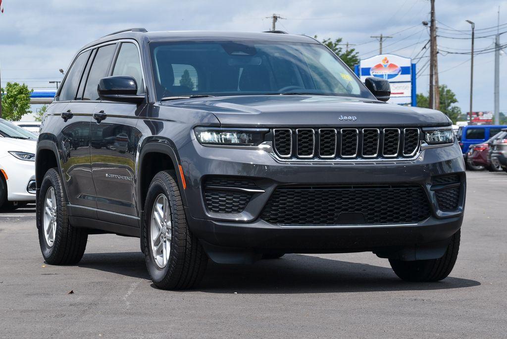 new 2024 Jeep Grand Cherokee car, priced at $37,392