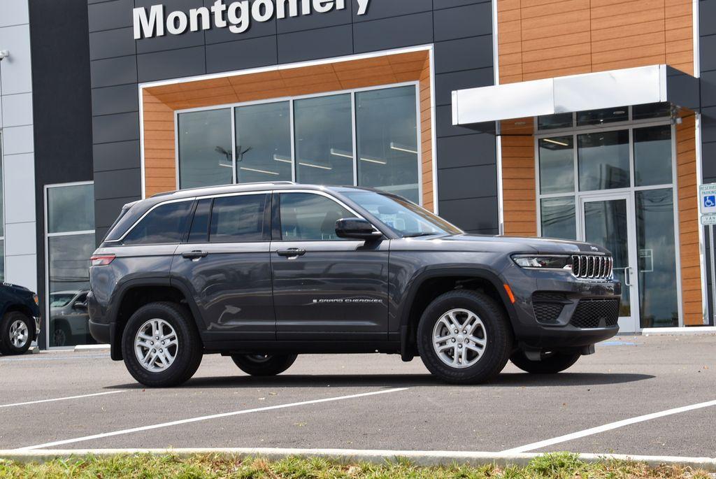 new 2024 Jeep Grand Cherokee car, priced at $37,392