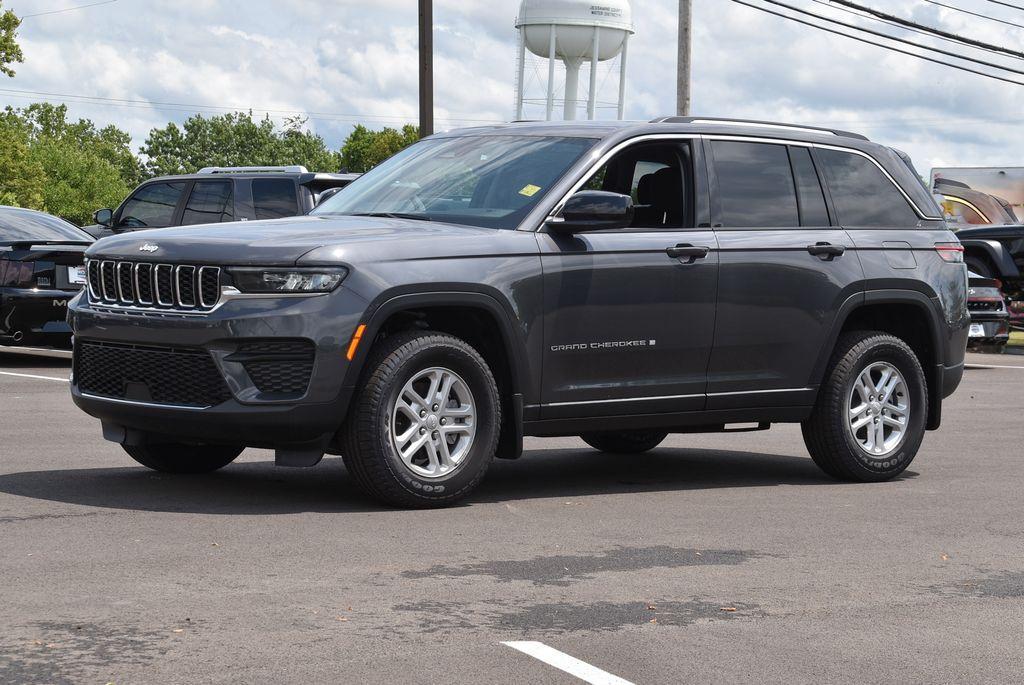 new 2024 Jeep Grand Cherokee car, priced at $37,392