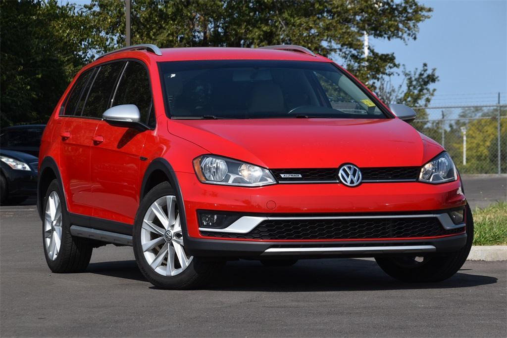 used 2017 Volkswagen Golf Alltrack car, priced at $12,650