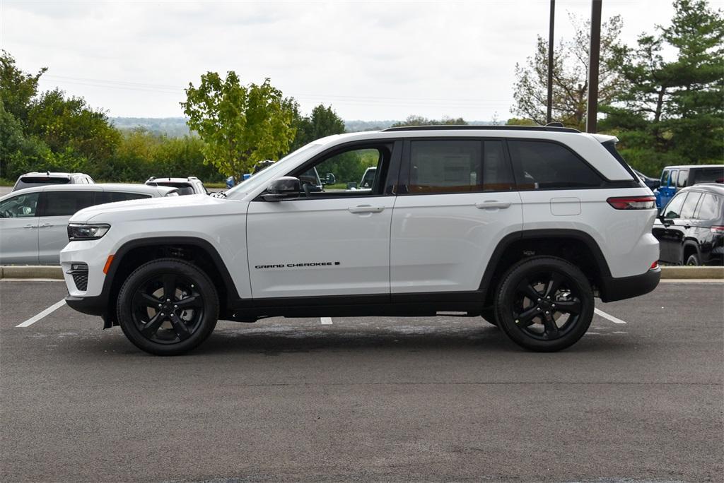 new 2025 Jeep Grand Cherokee car, priced at $48,958