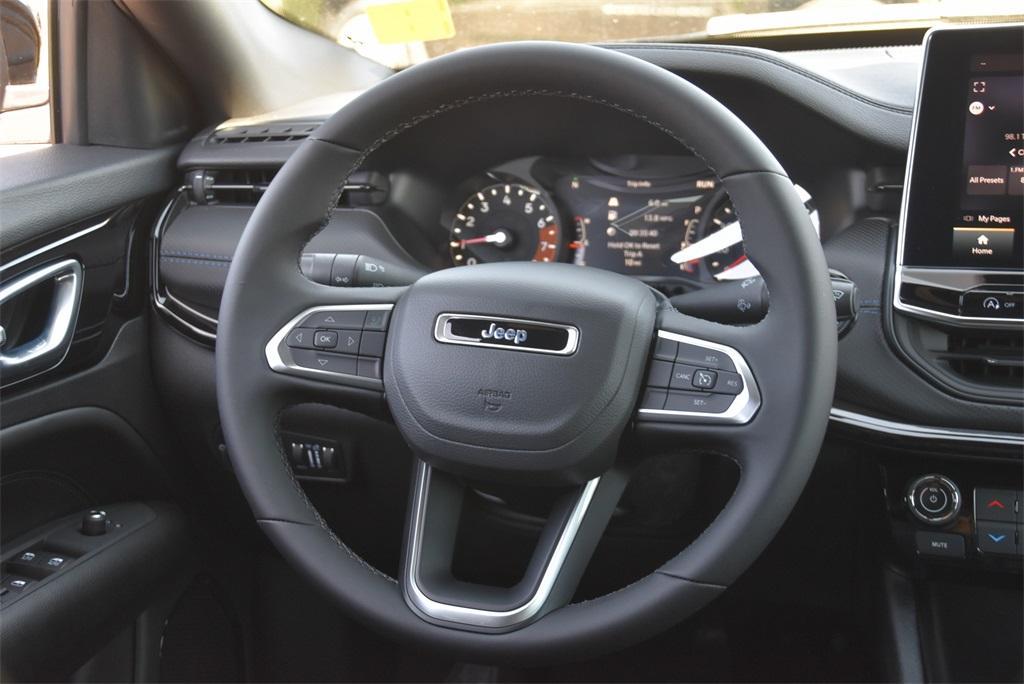 new 2025 Jeep Compass car, priced at $28,702