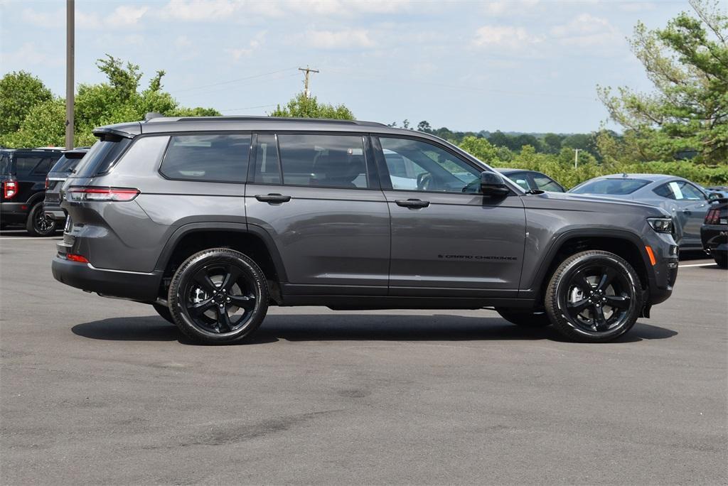 new 2024 Jeep Grand Cherokee L car, priced at $48,968