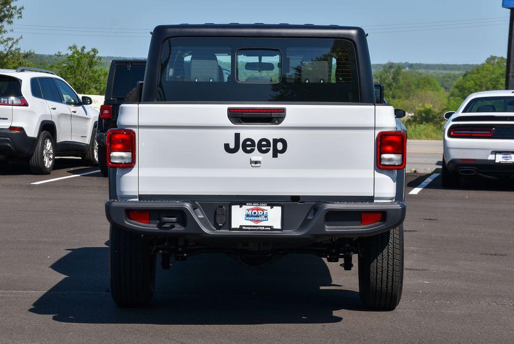 new 2024 Jeep Gladiator car, priced at $36,610