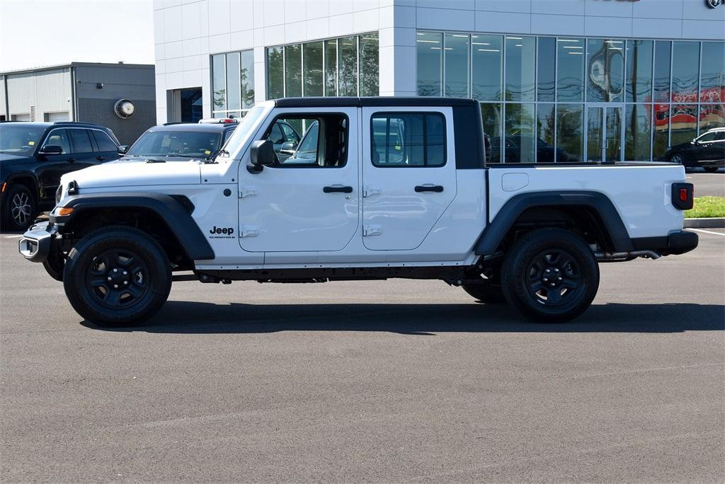 new 2024 Jeep Gladiator car, priced at $37,531