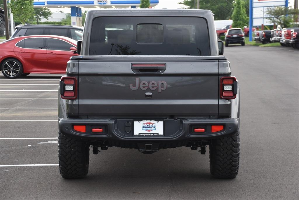 new 2024 Jeep Gladiator car, priced at $65,270