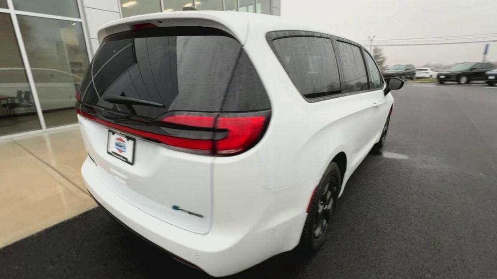 new 2024 Chrysler Pacifica Hybrid car, priced at $48,000