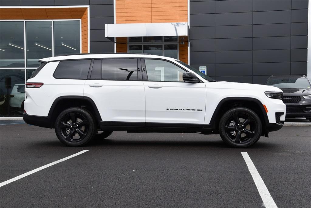 new 2024 Jeep Grand Cherokee L car, priced at $41,080