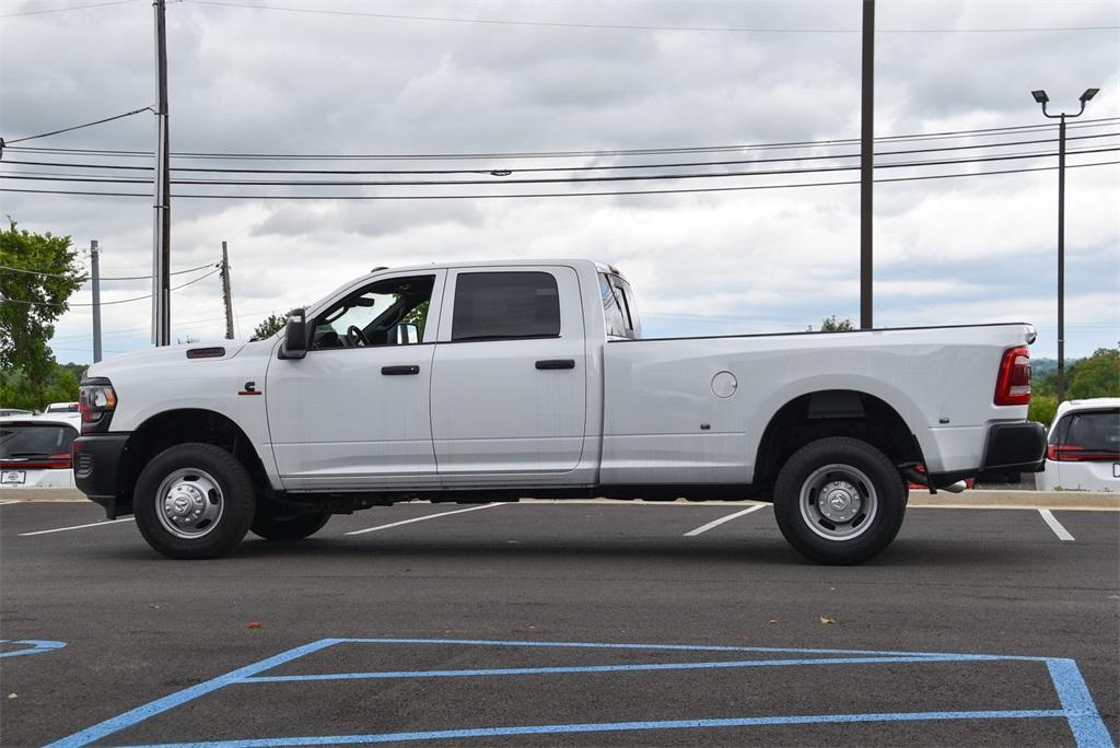 new 2024 Ram 3500 car, priced at $61,042