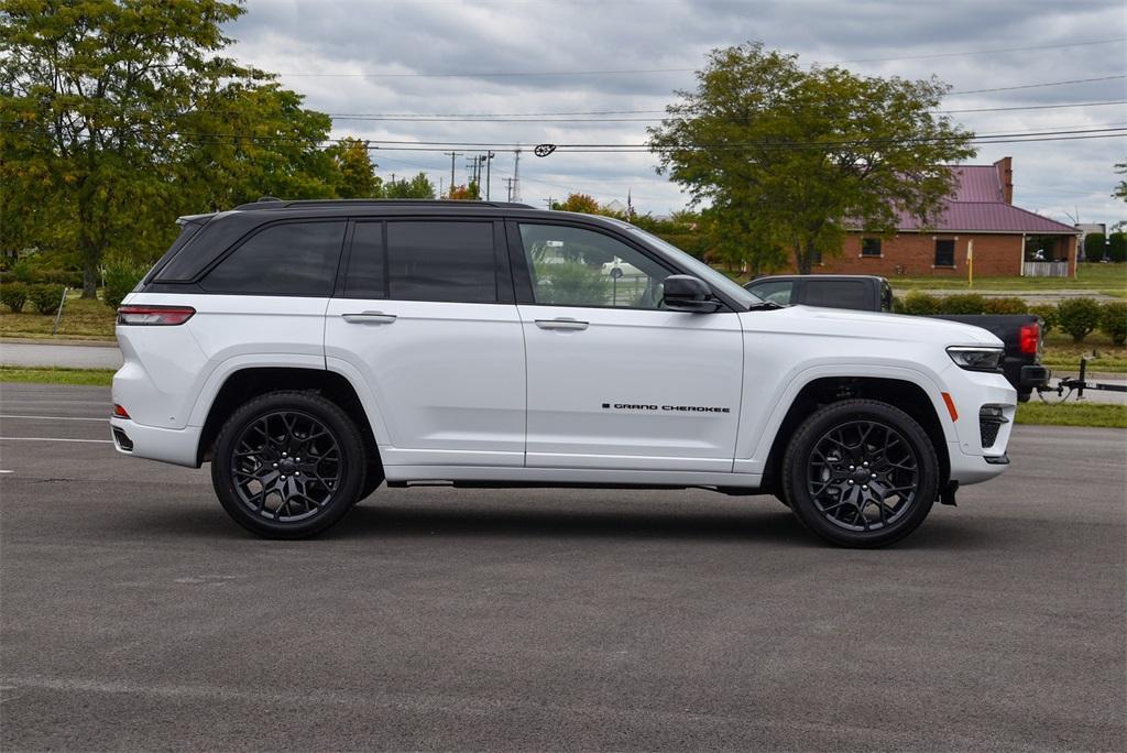 new 2025 Jeep Grand Cherokee car, priced at $65,525