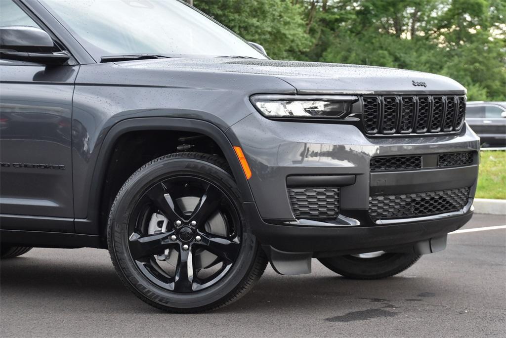 new 2024 Jeep Grand Cherokee L car, priced at $42,731