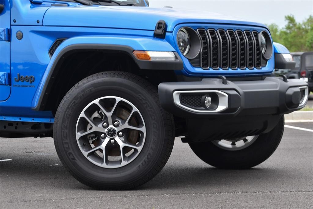 new 2024 Jeep Gladiator car, priced at $46,154