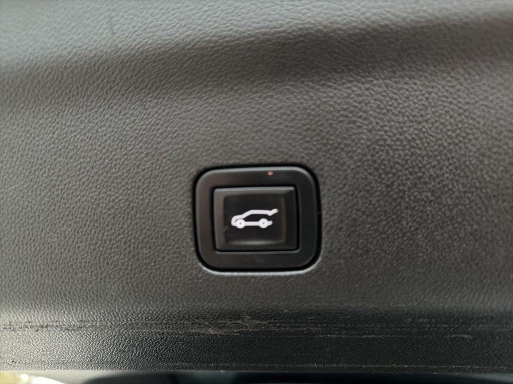 used 2021 Chevrolet Suburban car, priced at $40,294