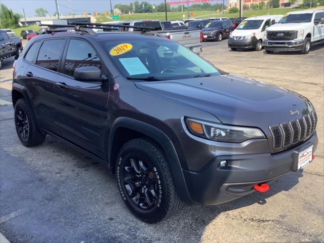 used 2019 Jeep Cherokee car, priced at $13,810