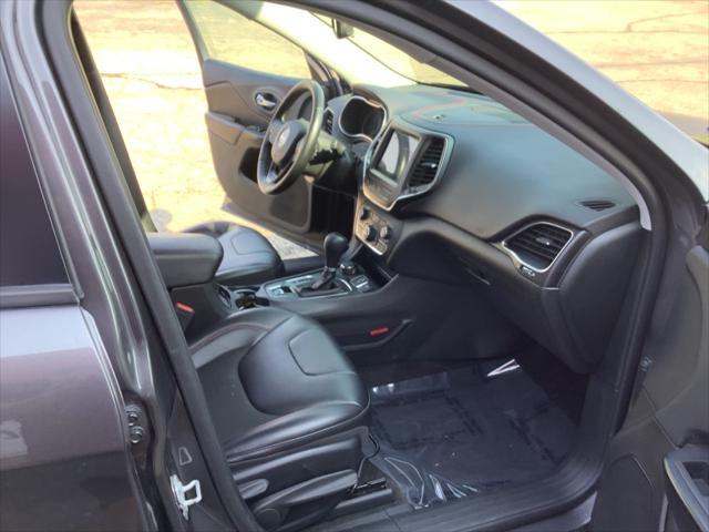 used 2019 Jeep Cherokee car, priced at $13,810