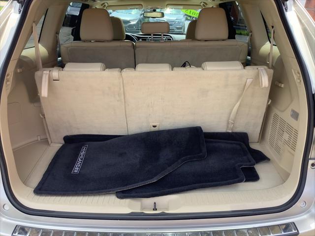 used 2015 Toyota Highlander car, priced at $19,589