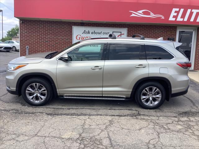 used 2015 Toyota Highlander car, priced at $19,589