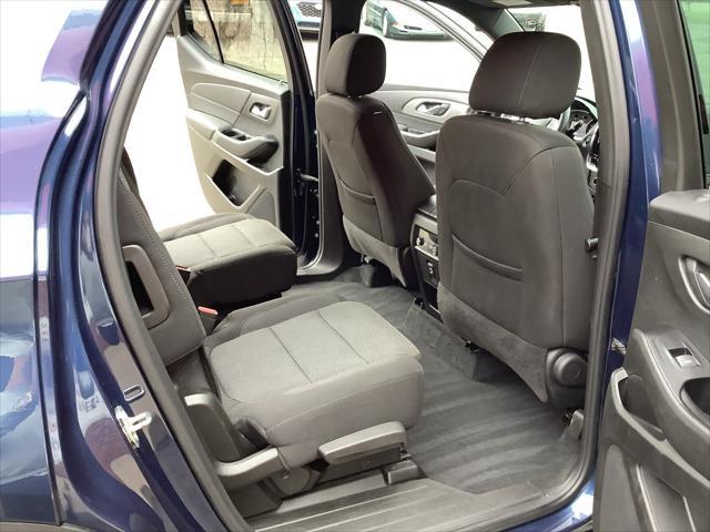 used 2023 Chevrolet Traverse car, priced at $33,489