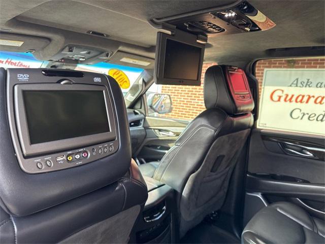 used 2019 Cadillac Escalade car, priced at $37,544