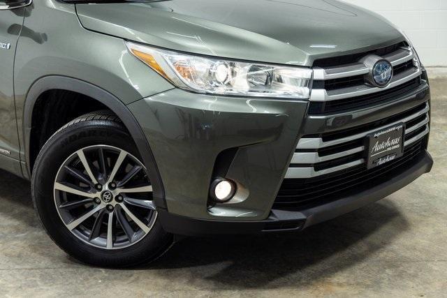 used 2018 Toyota Highlander Hybrid car, priced at $26,000