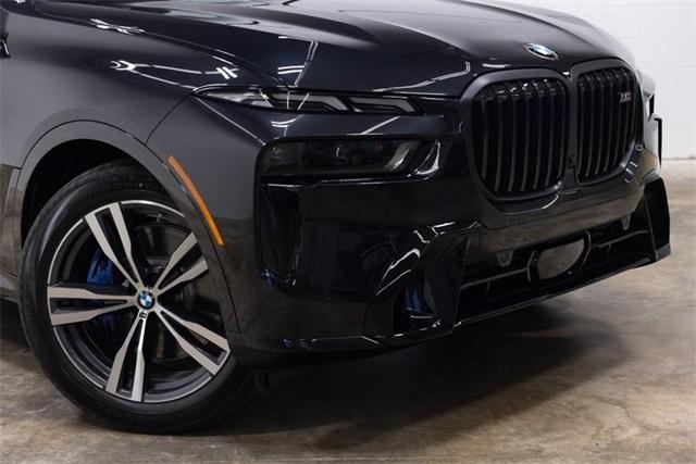 new 2025 BMW X7 car, priced at $117,975