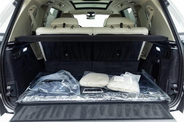 new 2026 BMW X7 car, priced at $99,285